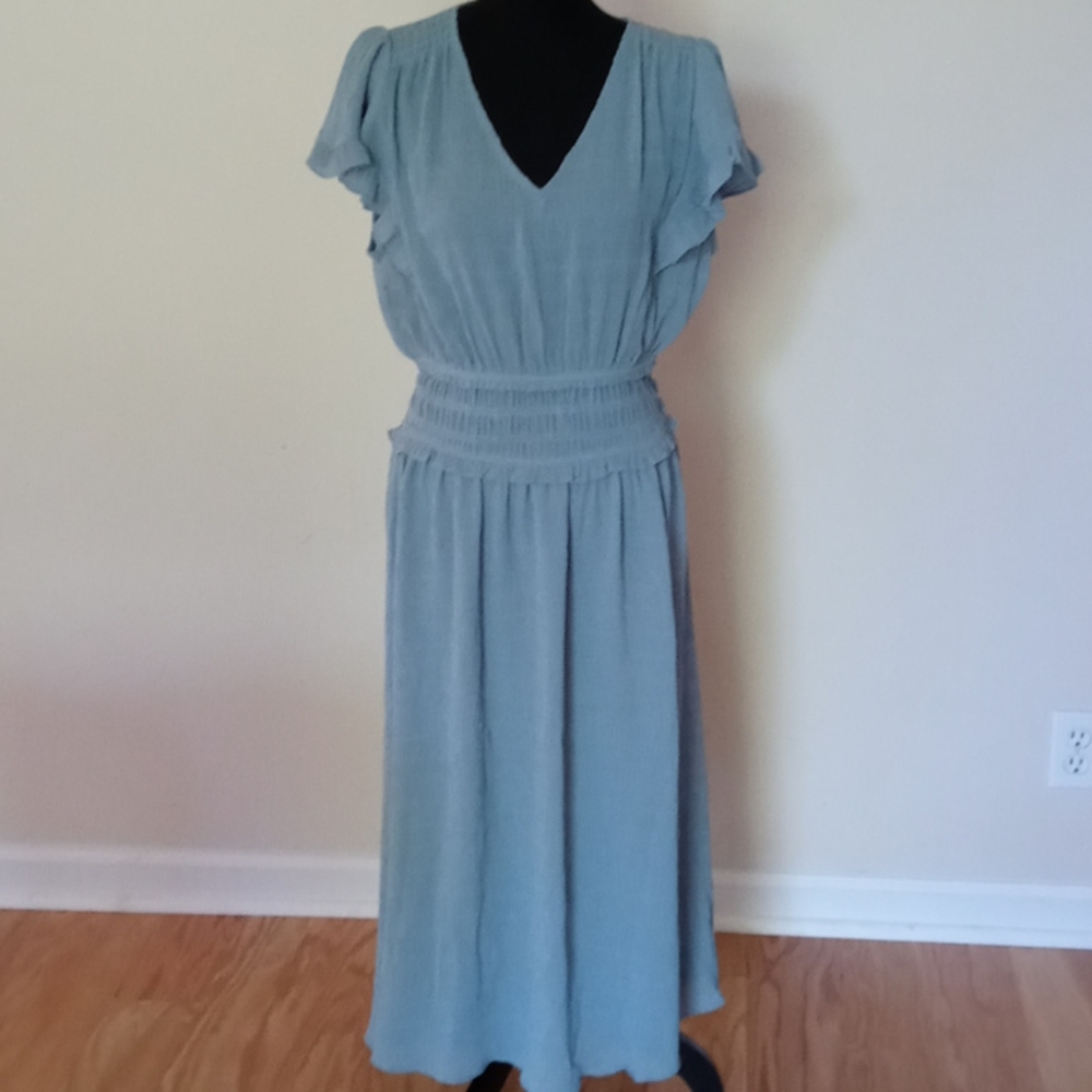NWT Current Air Rufles Sleeves Dress. Size M
